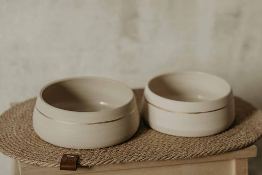 Handmade ceramic pet bowls - 2-piece set with jute mat - sophisticated design.