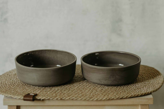 Grey dog bowl set + jute mat