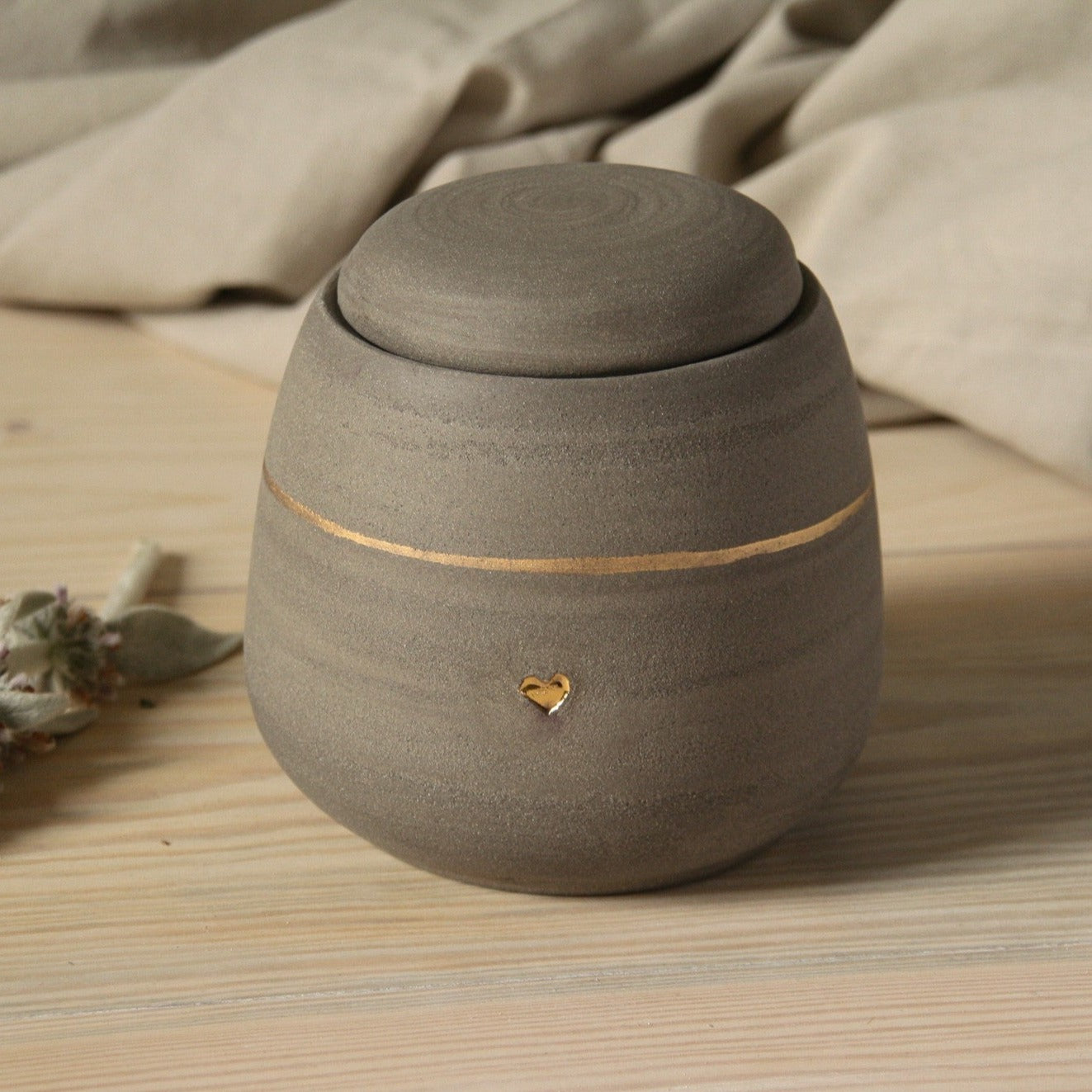 Personalized Dog Memorial Urn - Handmade Gray Stoneware - Custom Gold Heart Stamp - Engraved with  custom name